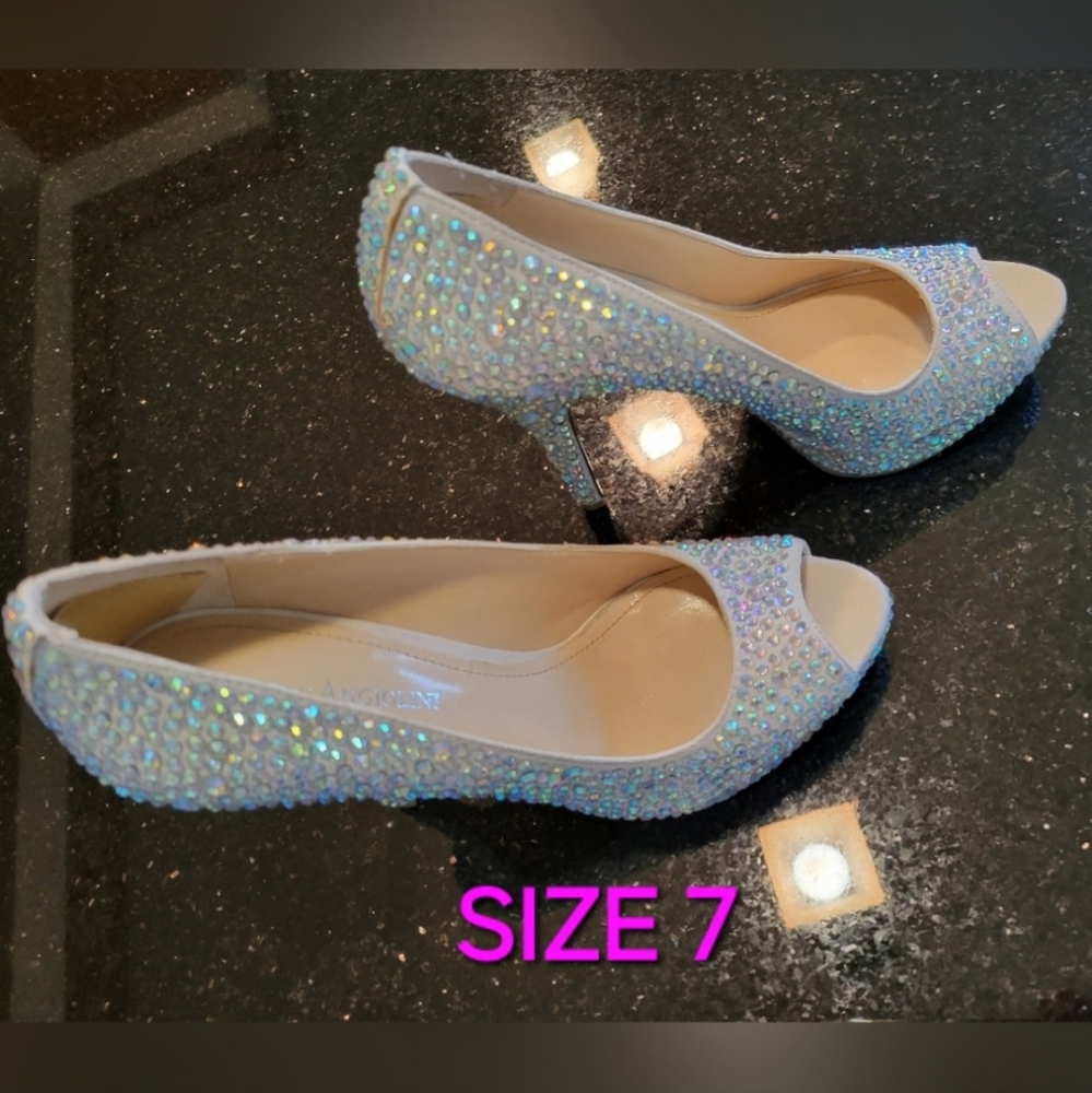 Enzo Angiolini Iridescent Rhinestone Heel Shoes Size 7